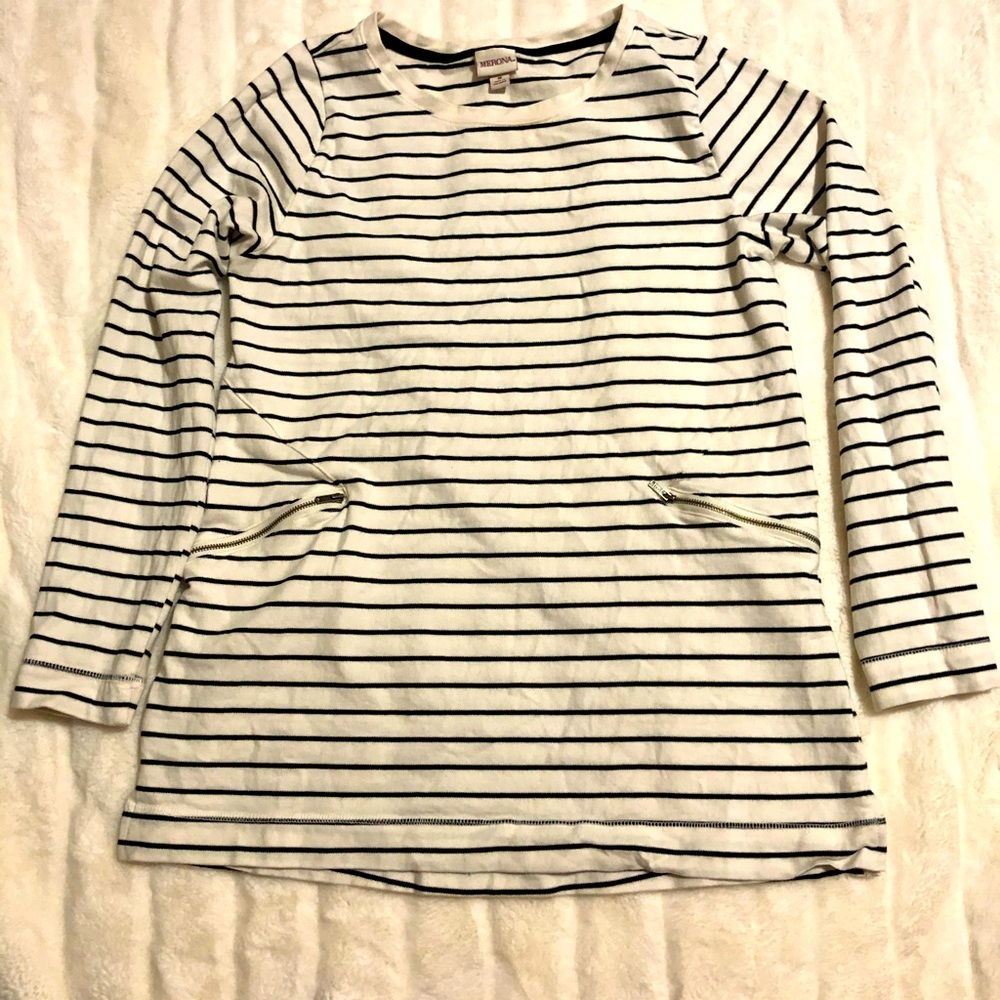 Cute striped tunic with zippered pockets